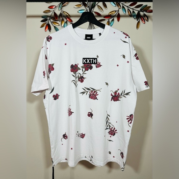KITH SUMMER 24 FLORAL T-SHIRT !!! - Picture 1 of 4